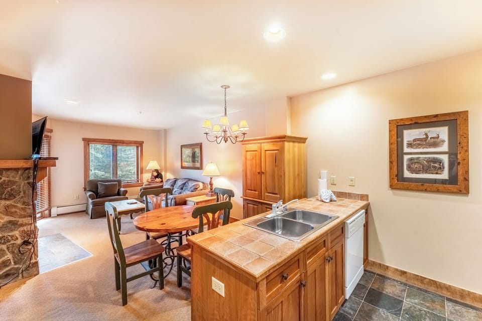 Condo (1 Bedroom) | Property amenity