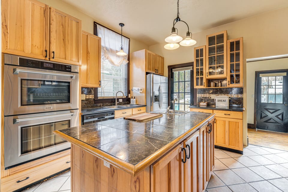 Kitchen | Main Level | Cooking Basics