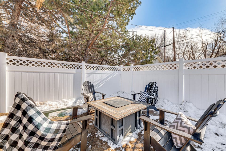 Patio | Fire Table