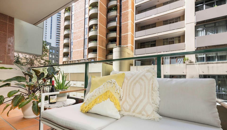 Large balcony, the length of the apartment outdoor furniture