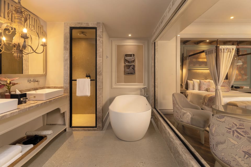 Executive Suite - Happy Hours (5:00 PM to 7:00 PM) Buy 2 Get 1 Free | 15% Discount on Spa & Laundry | Portable bathtub seat