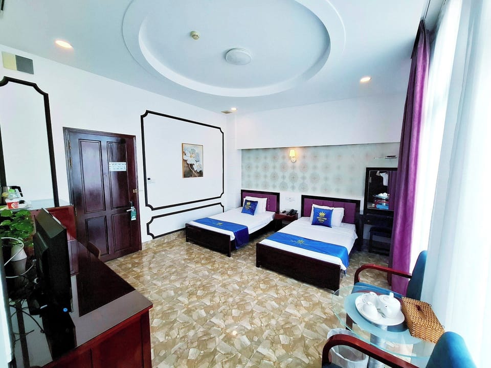 Superior Double or Twin Room, City View | Minibar, WiFi (free)