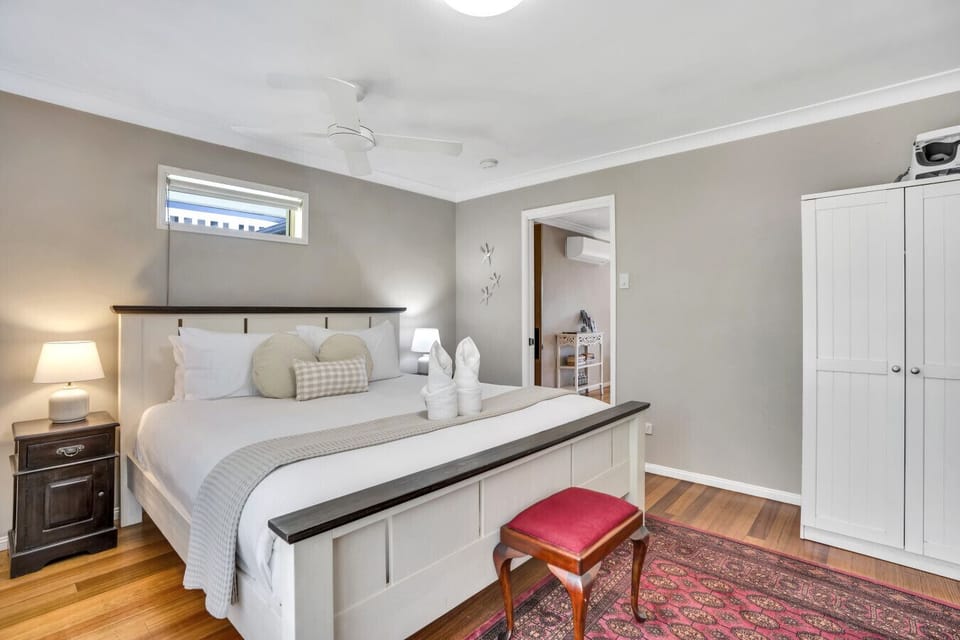 King size Bed in Bedroom