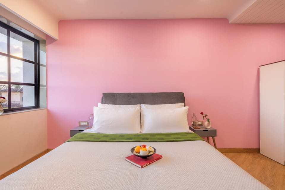 Apartment, 1 Queen Bed, Accessible Bathtub, Kitchenette | 1 bedroom, blackout drapes, iron/ironing board, free WiFi