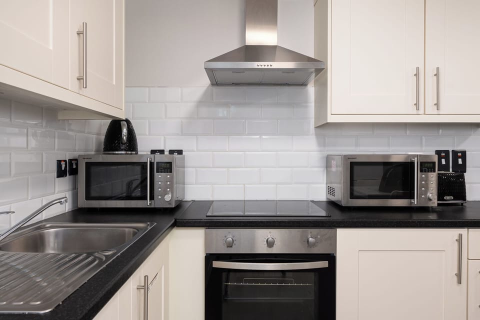 Shared fridge, microwave