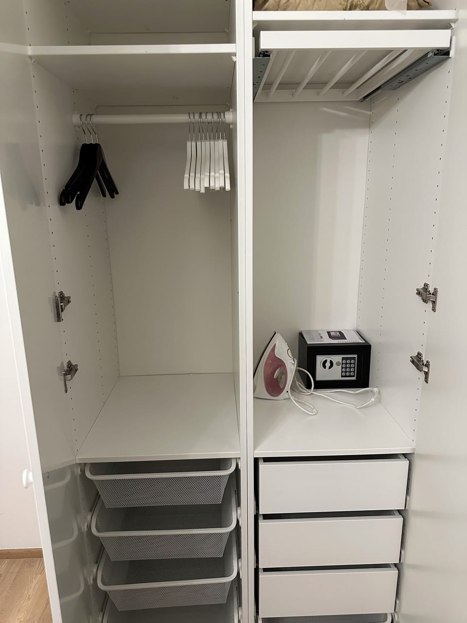 Large wardrobe with safe 
