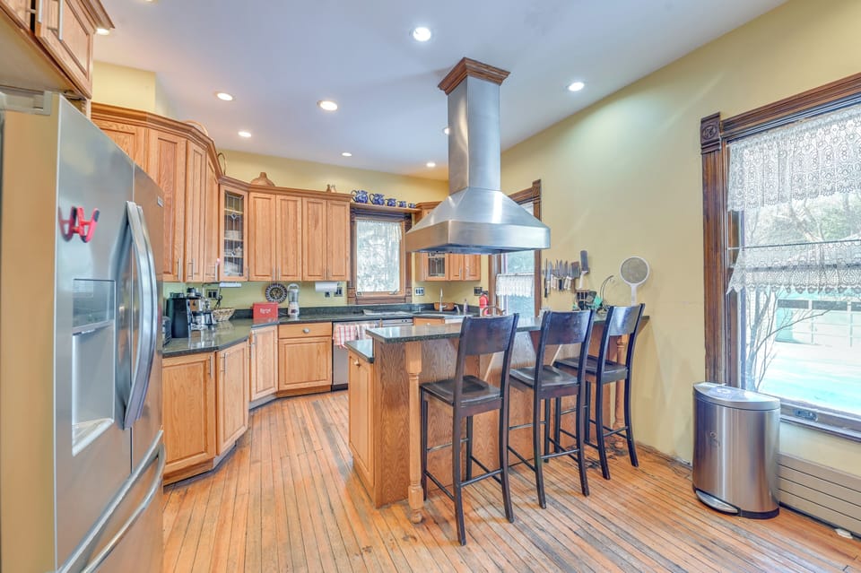 House (6 Bedrooms) | Interior