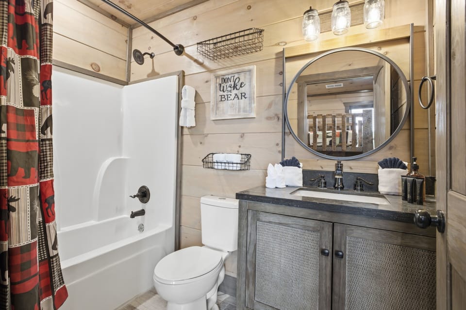Grand Splash Lodge 6 Bedroom Cabin Cabin in Pigeon Forge