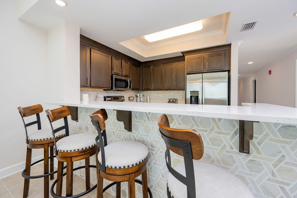 Condo, 2 Bedrooms | Private kitchen | Fridge, oven, coffee/tea maker