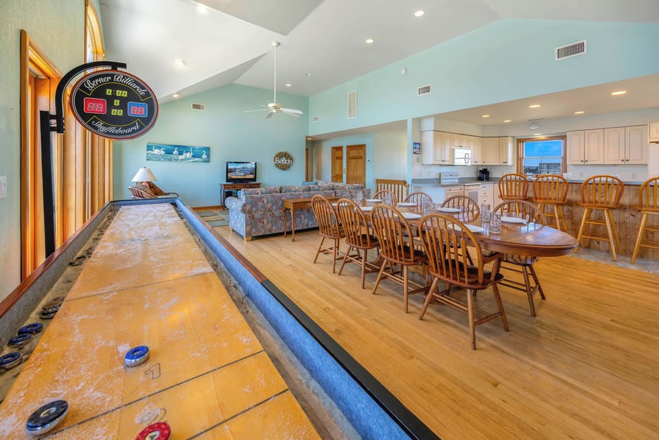 Surf or Sound Realty - 1220 - Horizons - Great Room -7