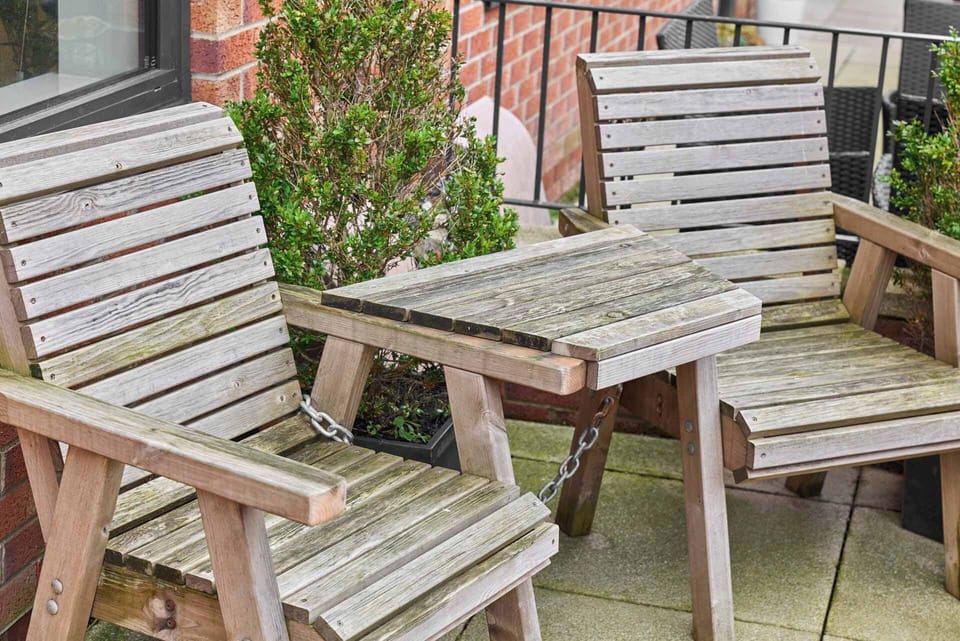Chic Townhouse by the Docks, Liverpool - Host & Stay