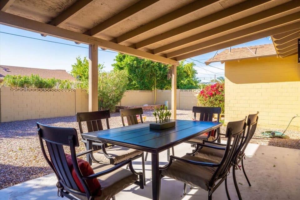Create unforgettable memories in a roomy outdoor space with plenty of seating for everyone.