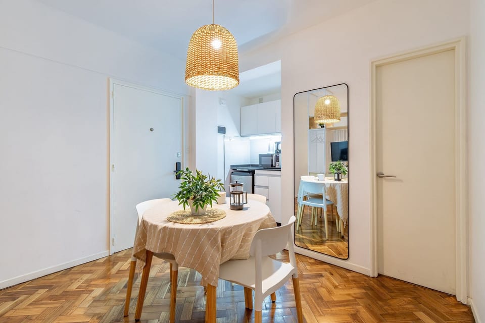 Kitchen or kitchenette,Dining area