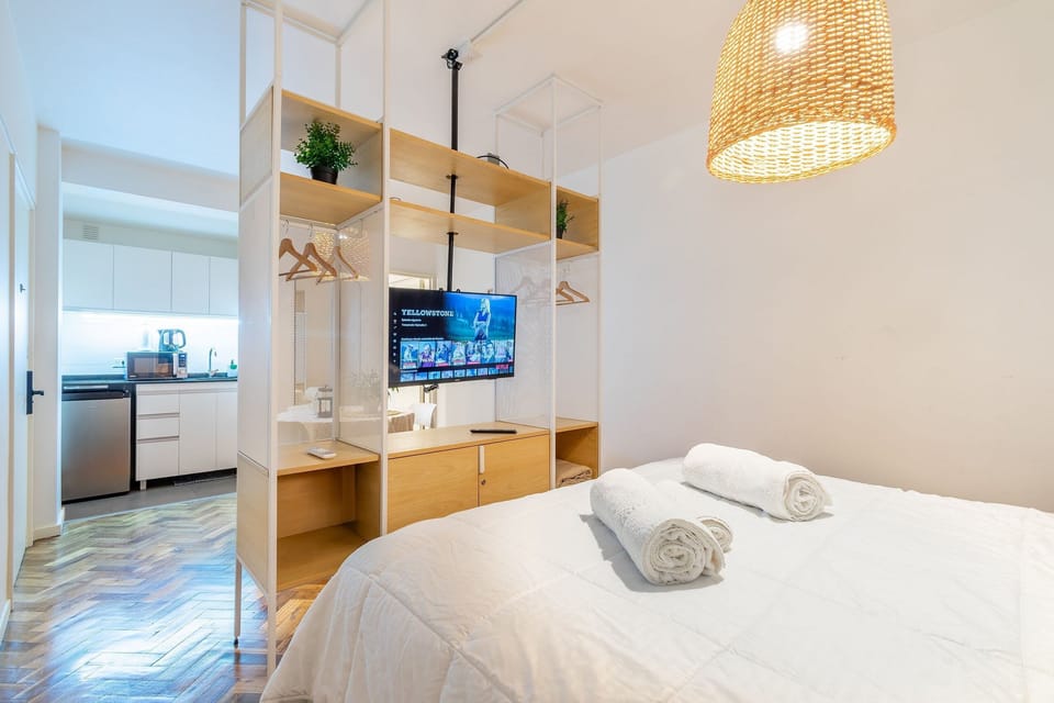 Bed,TV and multimedia