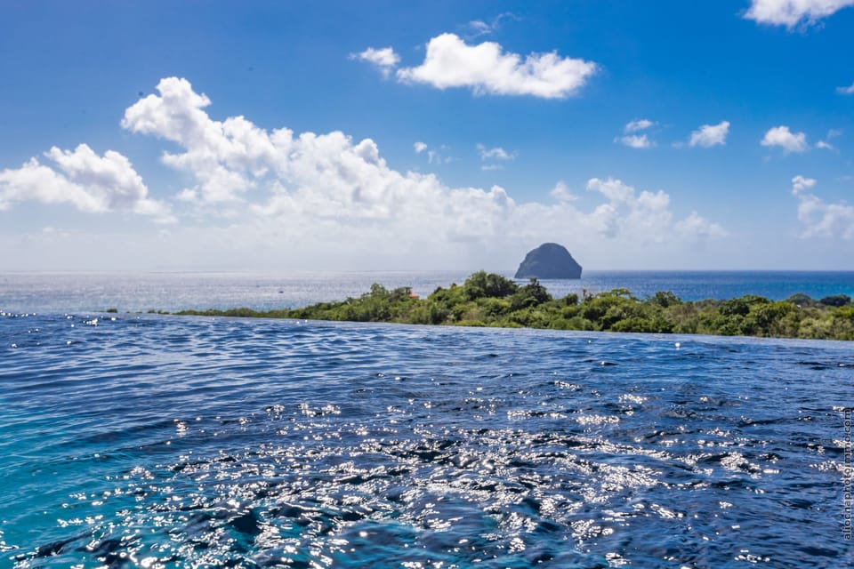 Vue piscine et rocher du Diamant
