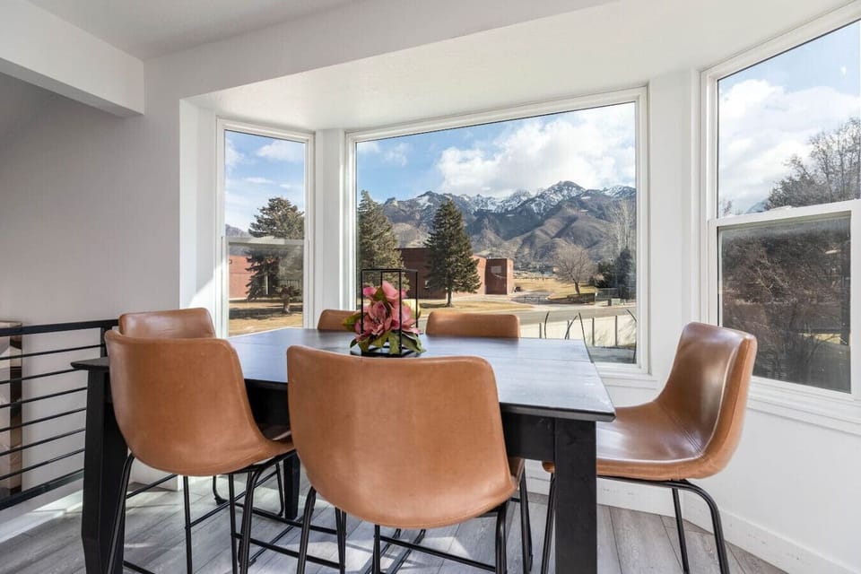 Dining area with stunning mountain view