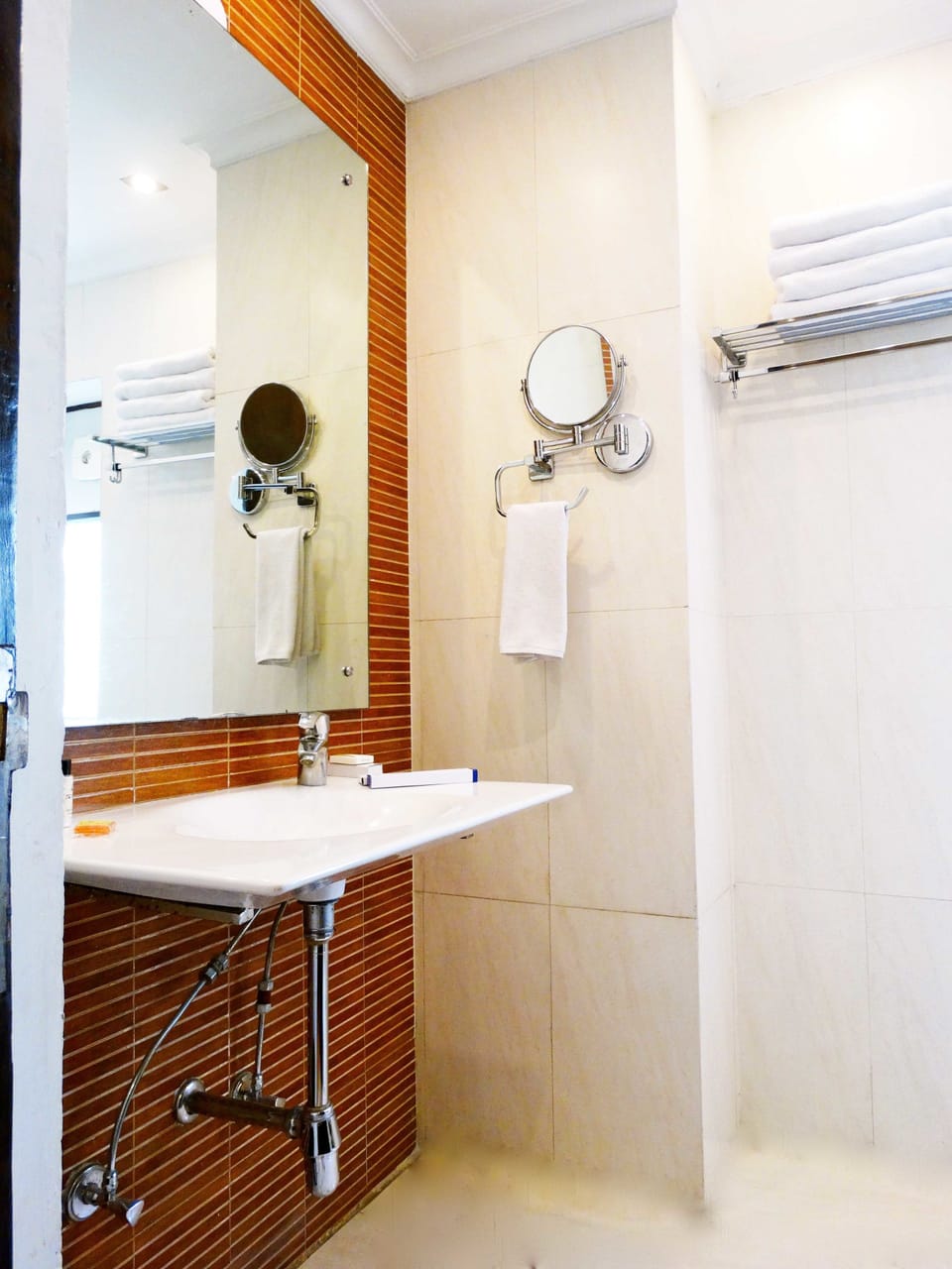 Shower, free toiletries, hair dryer, slippers
