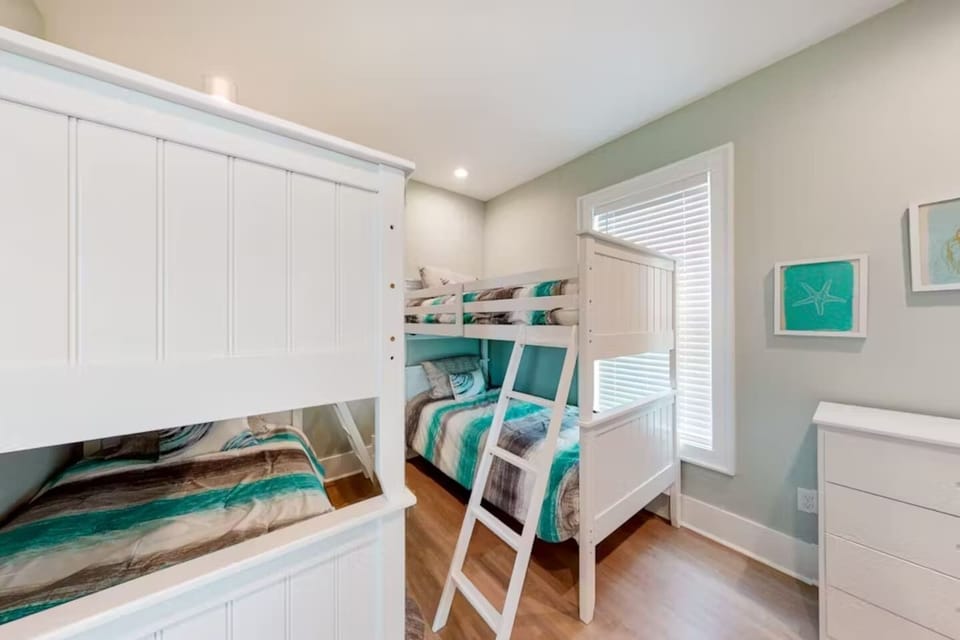 4 Twin Beds - perfect for families with children