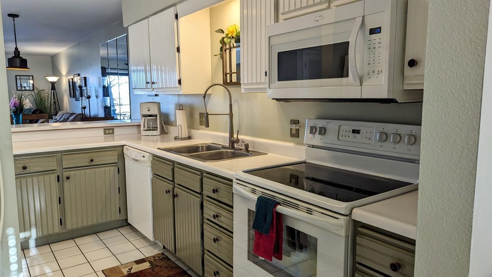 Fully equipped kitchen
