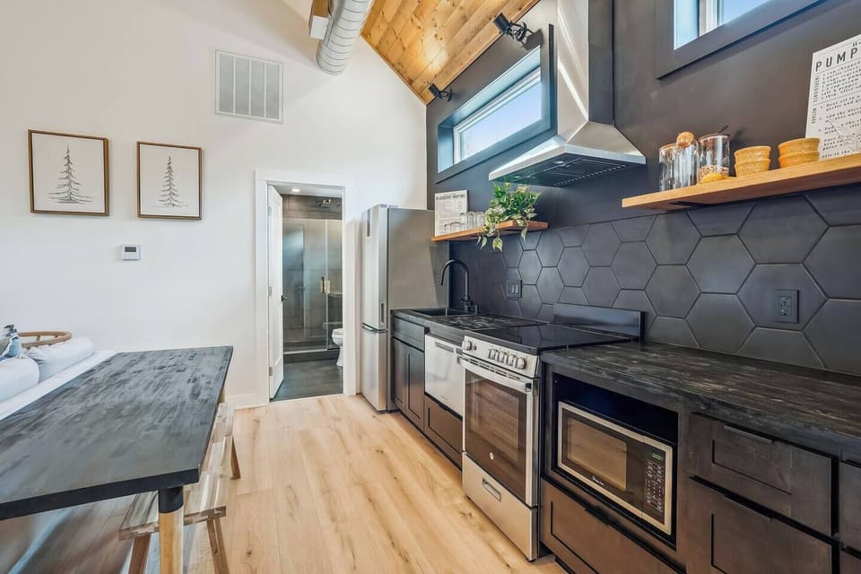 Kitchen (1)