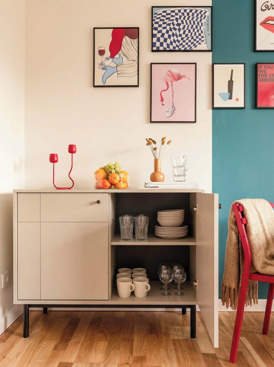 Cupboard for storage of dishes