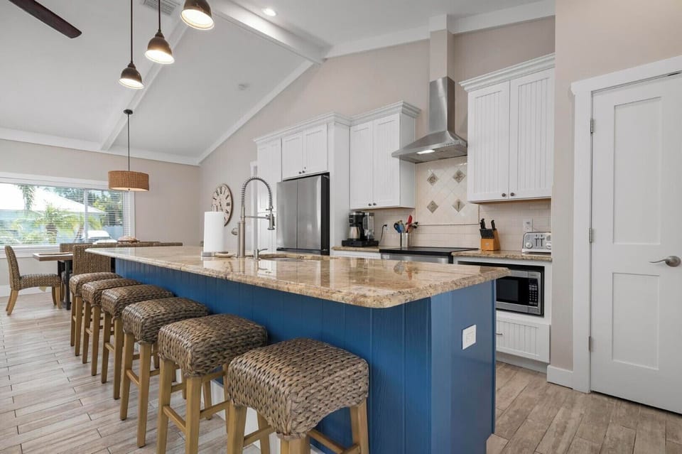 Breakfast bar seating