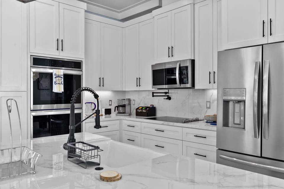 House, 3 Bedrooms | Private kitchen | Coffee/tea maker, fridge, oven, toaster
