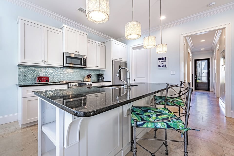 Kitchen Breakfast Bar