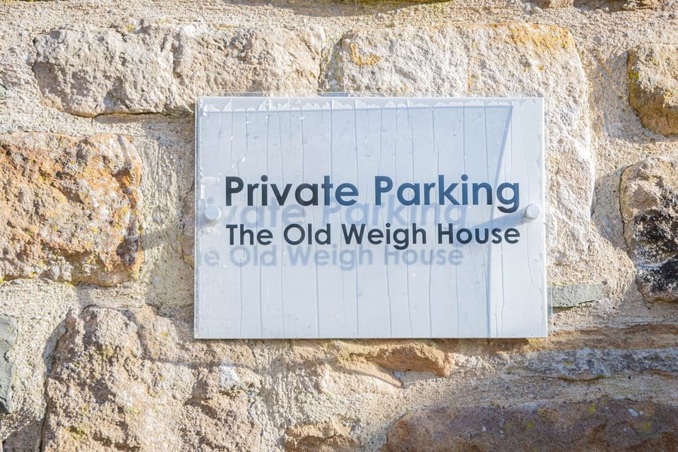 Old Weigh House