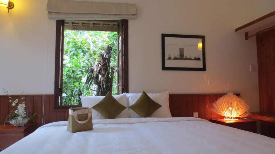 Superior Double Room | 1 bedroom, individually decorated, individually furnished, desk