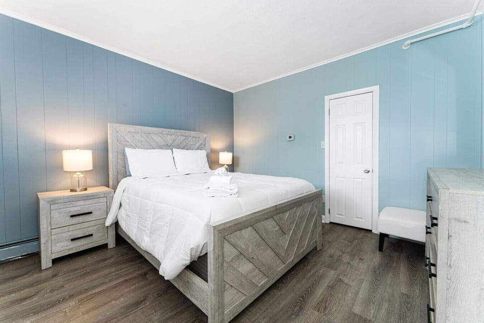 Bedroom (462)