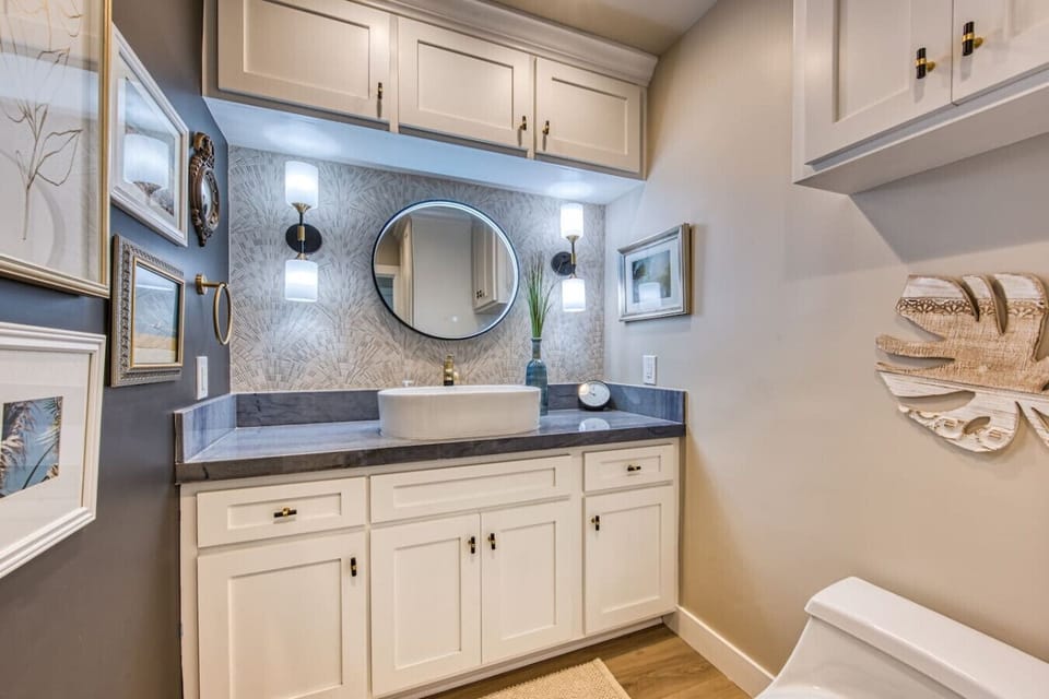 Powder Room