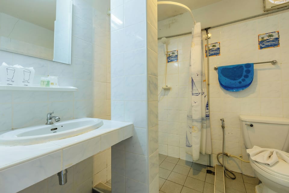 Superior king Bed No Balcony | Bathroom | Shower, hair dryer, towels, soap