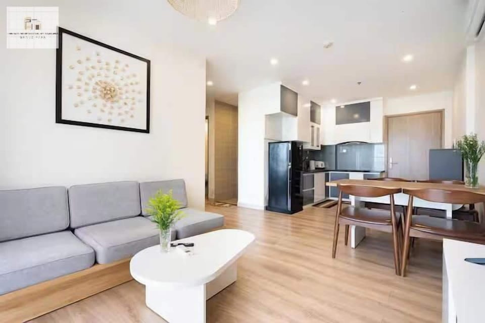 City Apartment, 2 Bedrooms, Balcony, City View | Living area | 24-inch Smart TV with cable channels