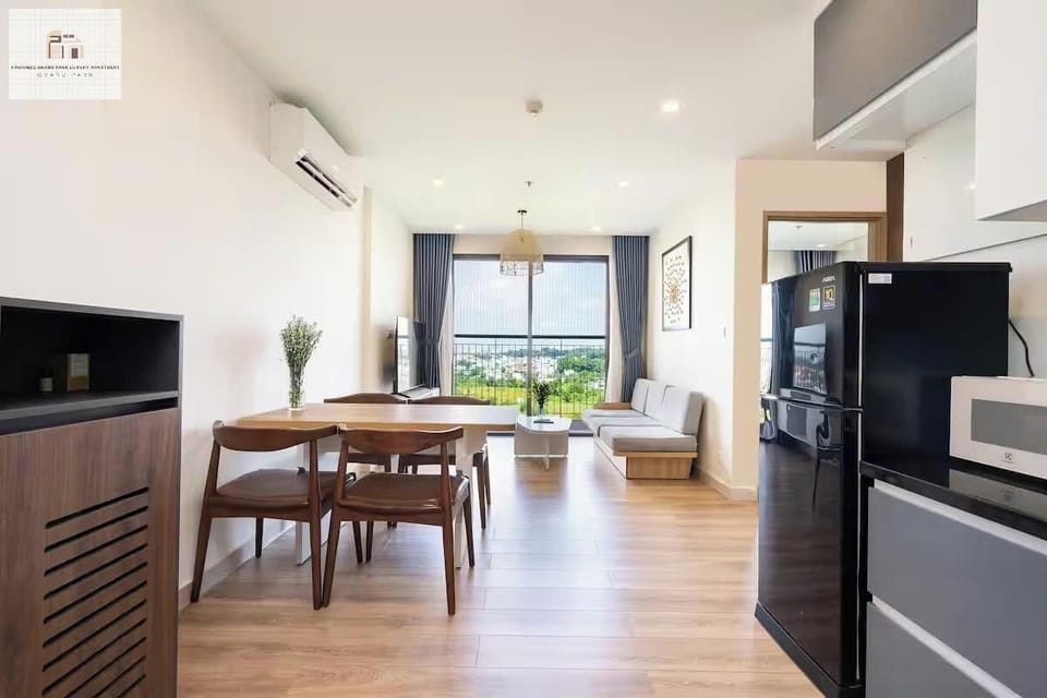 City Apartment, 2 Bedrooms, Balcony, City View | Living area | 24-inch Smart TV with cable channels