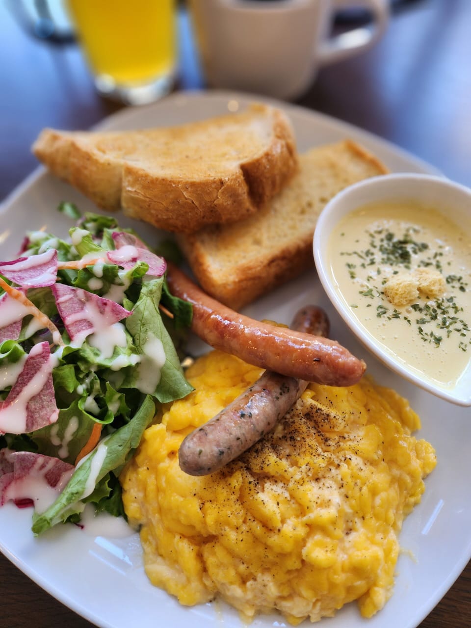 Daily continental breakfast for a fee