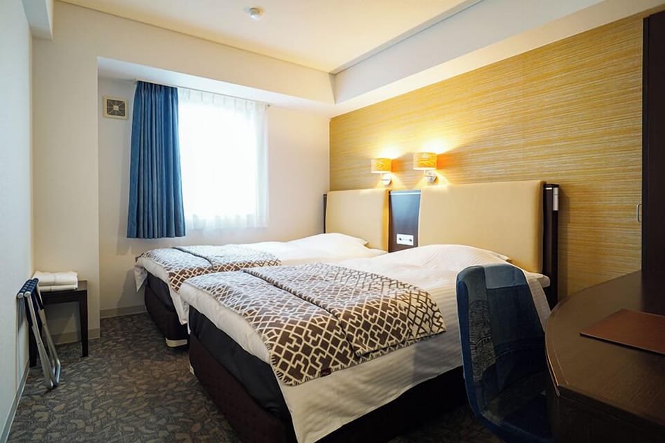 Desk, blackout drapes, iron/ironing board, free WiFi