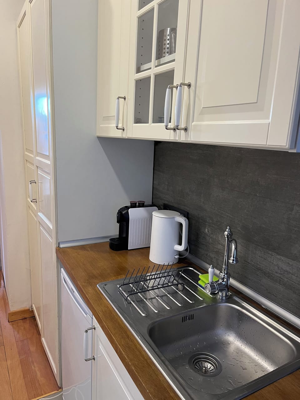 Deluxe Double Room, Sea View | Private kitchen