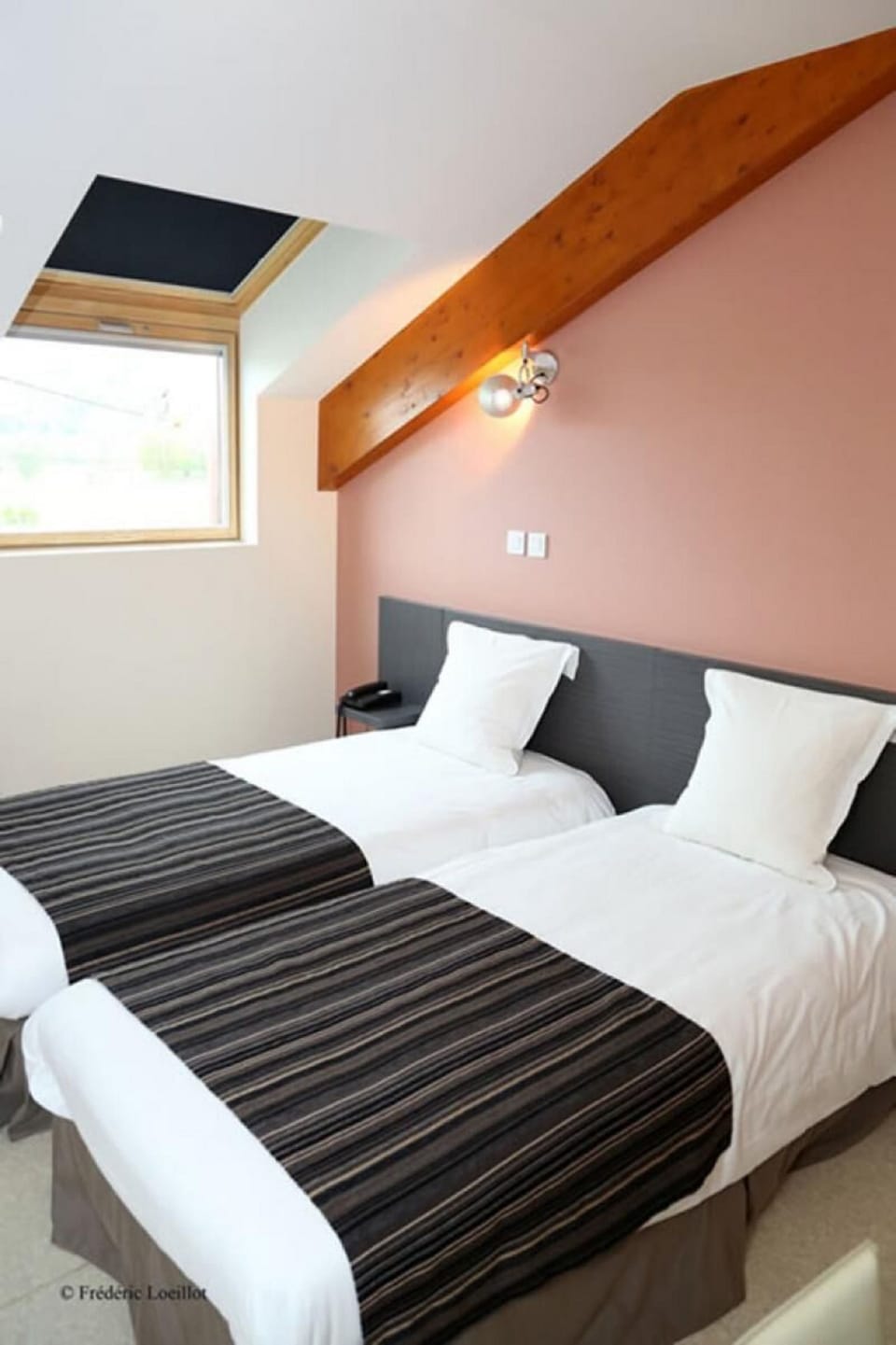 Twin Room | Desk, laptop workspace, soundproofing, WiFi (free)