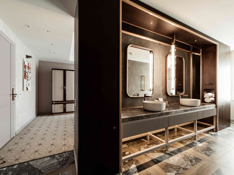 Premium Suite, 2 Bedrooms, City View | Egyptian cotton sheets, premium bedding, down comforters