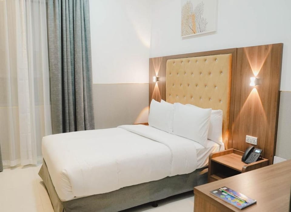 Twin Room | Iron/ironing board (on request), WiFi (free)