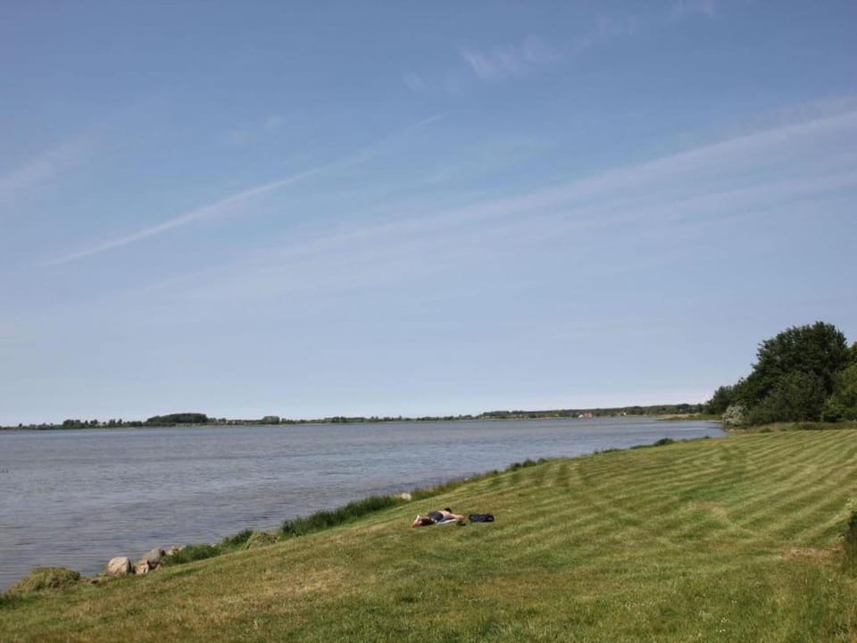 Surroundings [summer] (1-5 km)