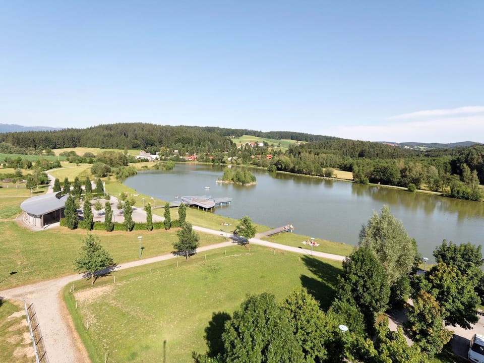 Surroundings [summer] (1-5 km)