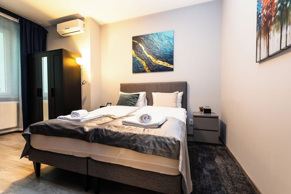 Comfort Double Room | Desk, laptop workspace, free WiFi, bed sheets