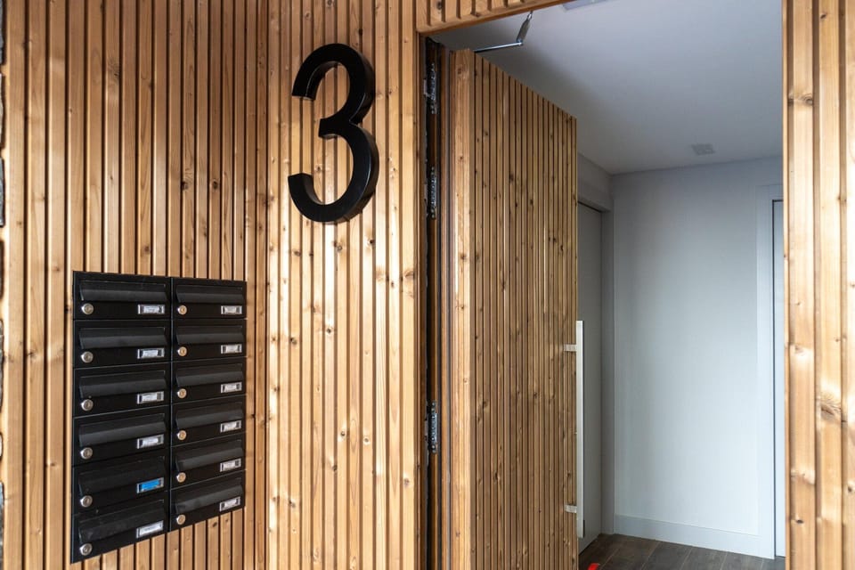 Entrance / Reception