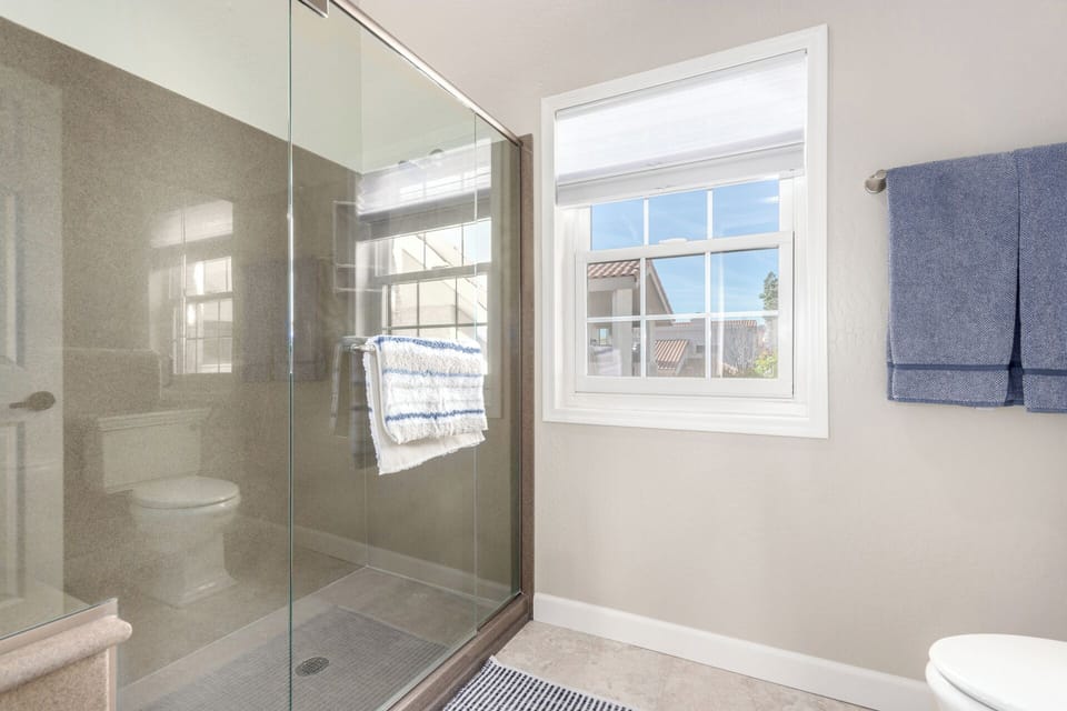 Primary shower
