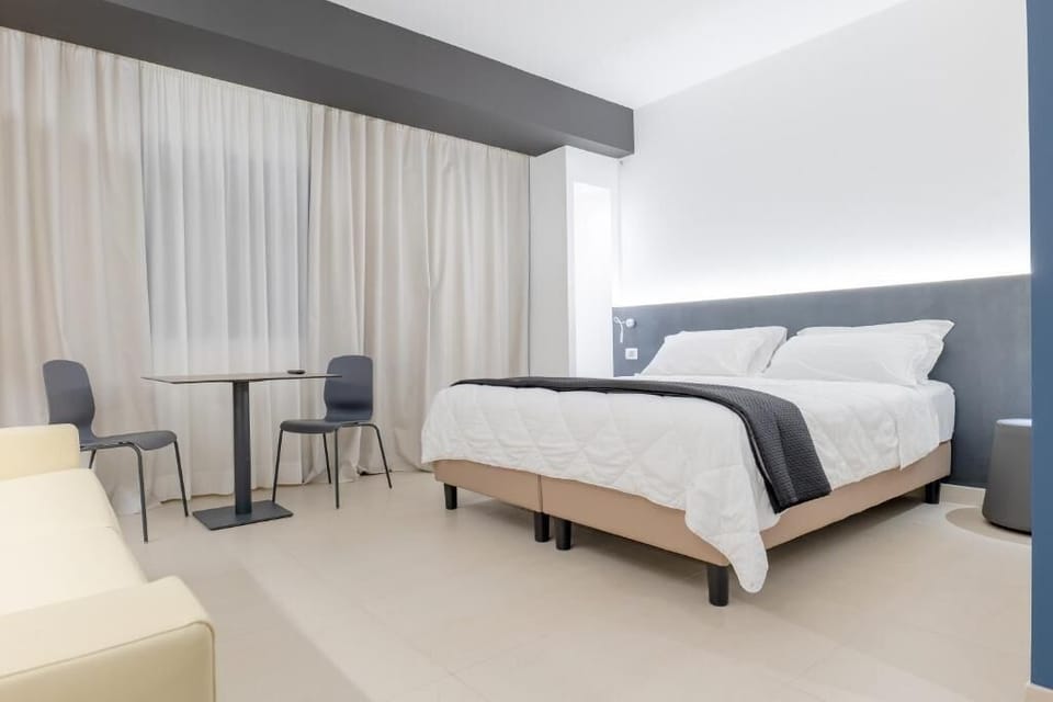 Deluxe Double Room | Premium bedding, down comforters, minibar, soundproofing