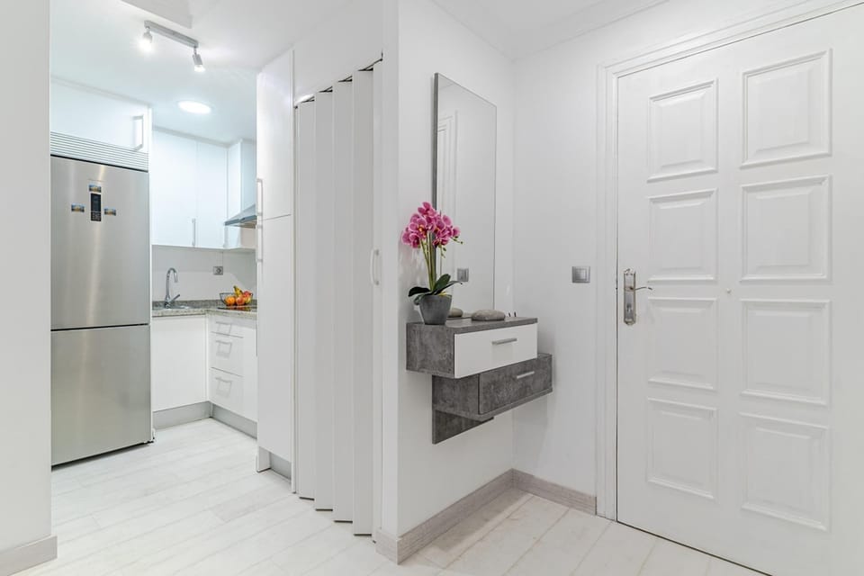 Entrance / Reception
