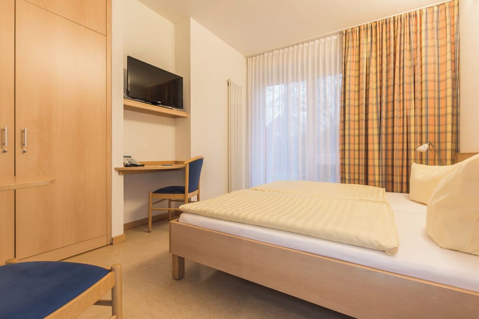 In-room safe, desk, soundproofing, iron/ironing board (on request)