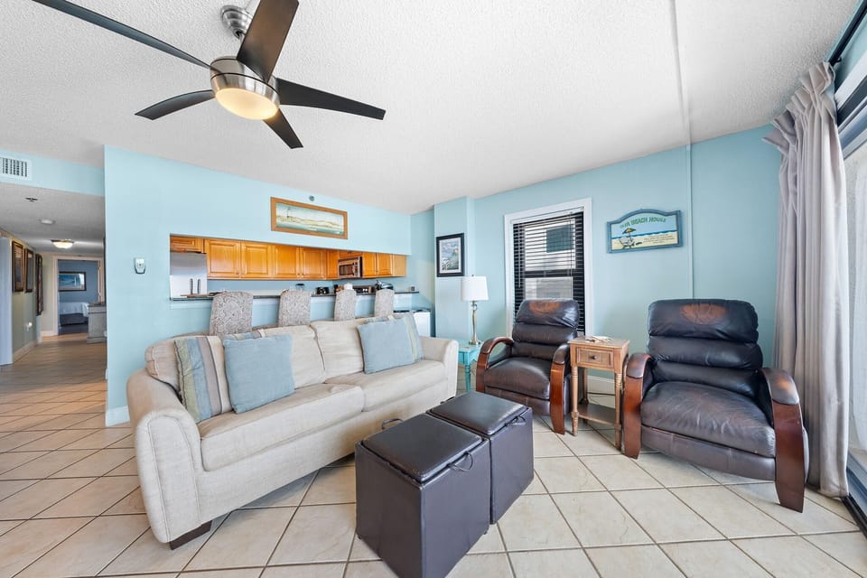 Condo, Multiple Beds (Ocean Breeze East 201) | Living area